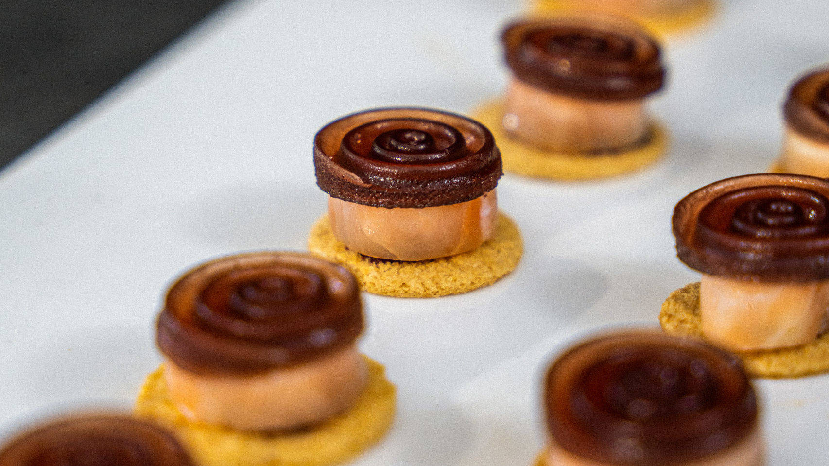 Canapés préparés par le chef Yannick Alléno